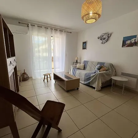 T2 Climatise Avec Terrasse, Proche Plages Et Commerces, Ideal Famille, Linge Inclus - Fr-1-650-24 Apartman