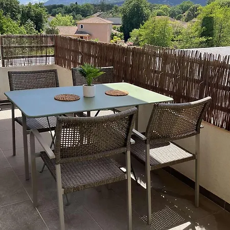 T2 Climatise Avec Terrasse, Proche Plages Et Commerces, Ideal Famille, Linge Inclus - Fr-1-650-24 Apartman